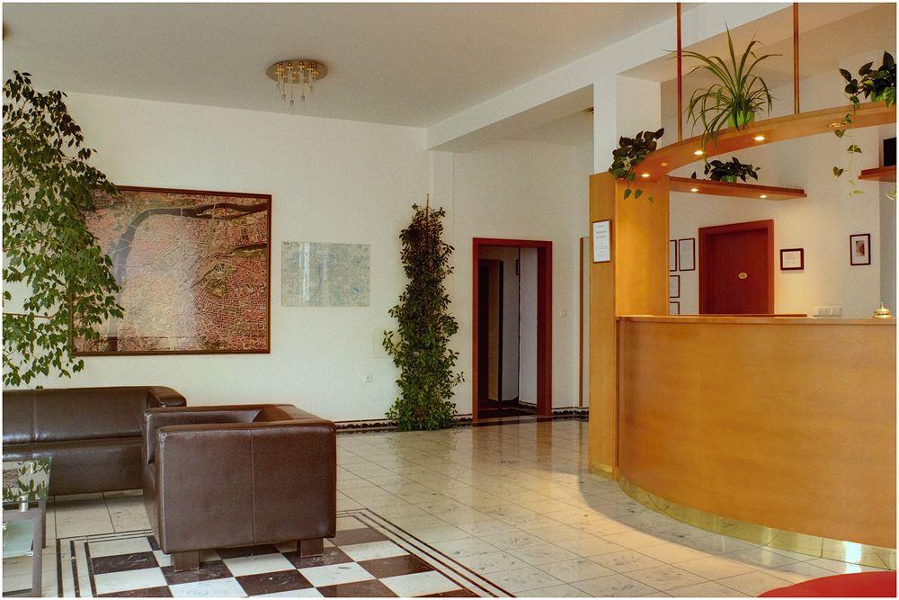 Attic Hotel Prague Ngoại thất bức ảnh