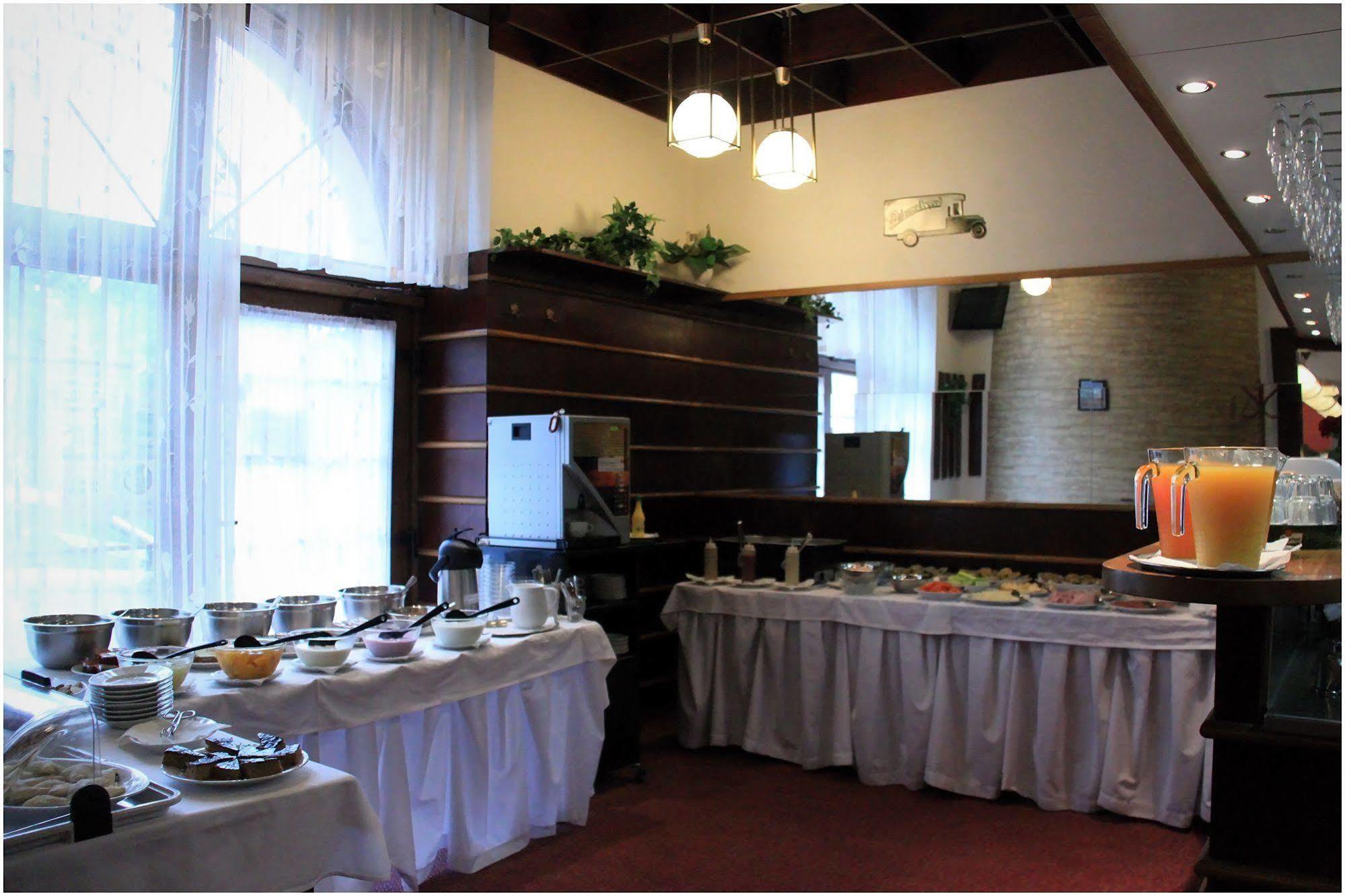 Attic Hotel Prague Ngoại thất bức ảnh