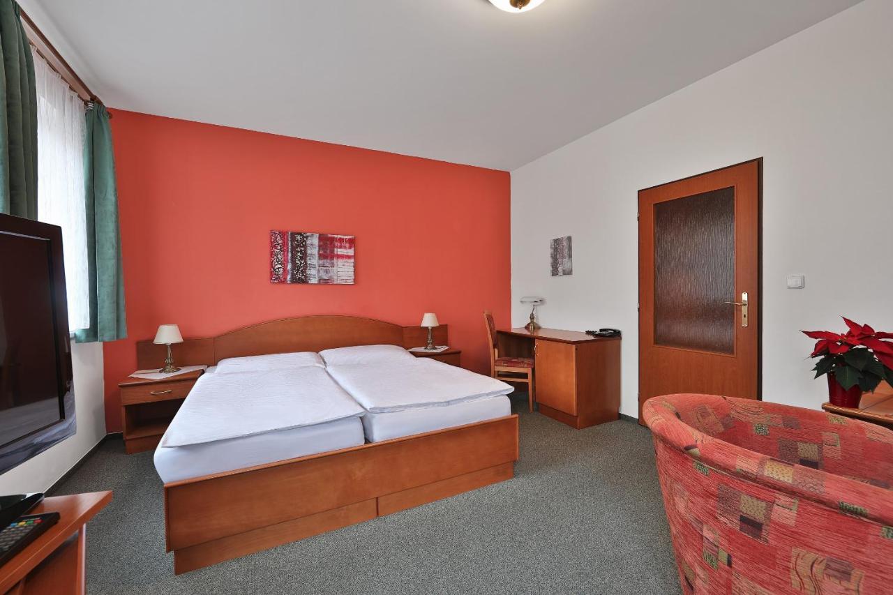 Attic Hotel Prague Ngoại thất bức ảnh